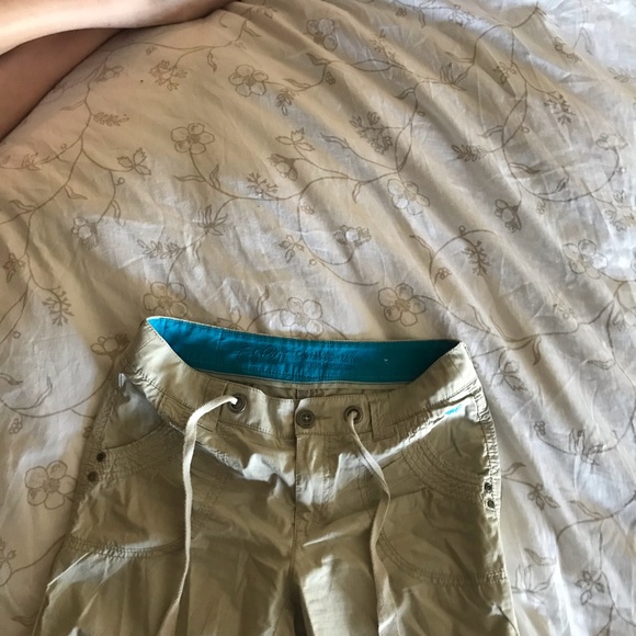 Espirit Capri’s - Picture 2 of 4